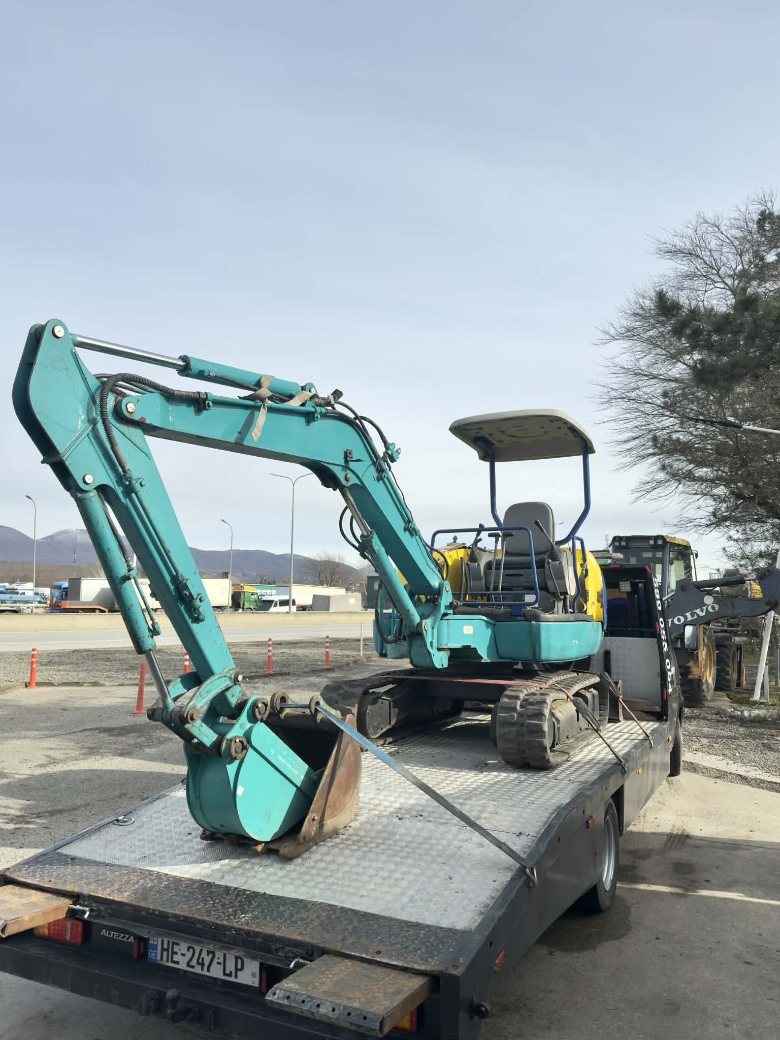 მინი ექსკავატორი თბილისში